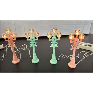 Lot of 4 village Lighted Lamp Post Christmas Or Easter 4.5" Green & pink Works